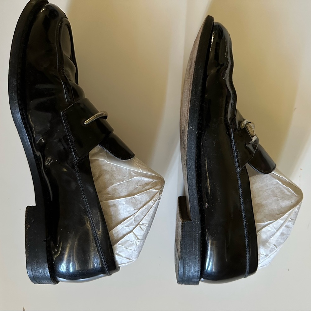 Gucci Loafers - Picture 6 of 16